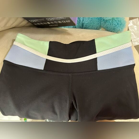 Lululemon Wunder Under Pant *Reversible - Picture 6 of 8